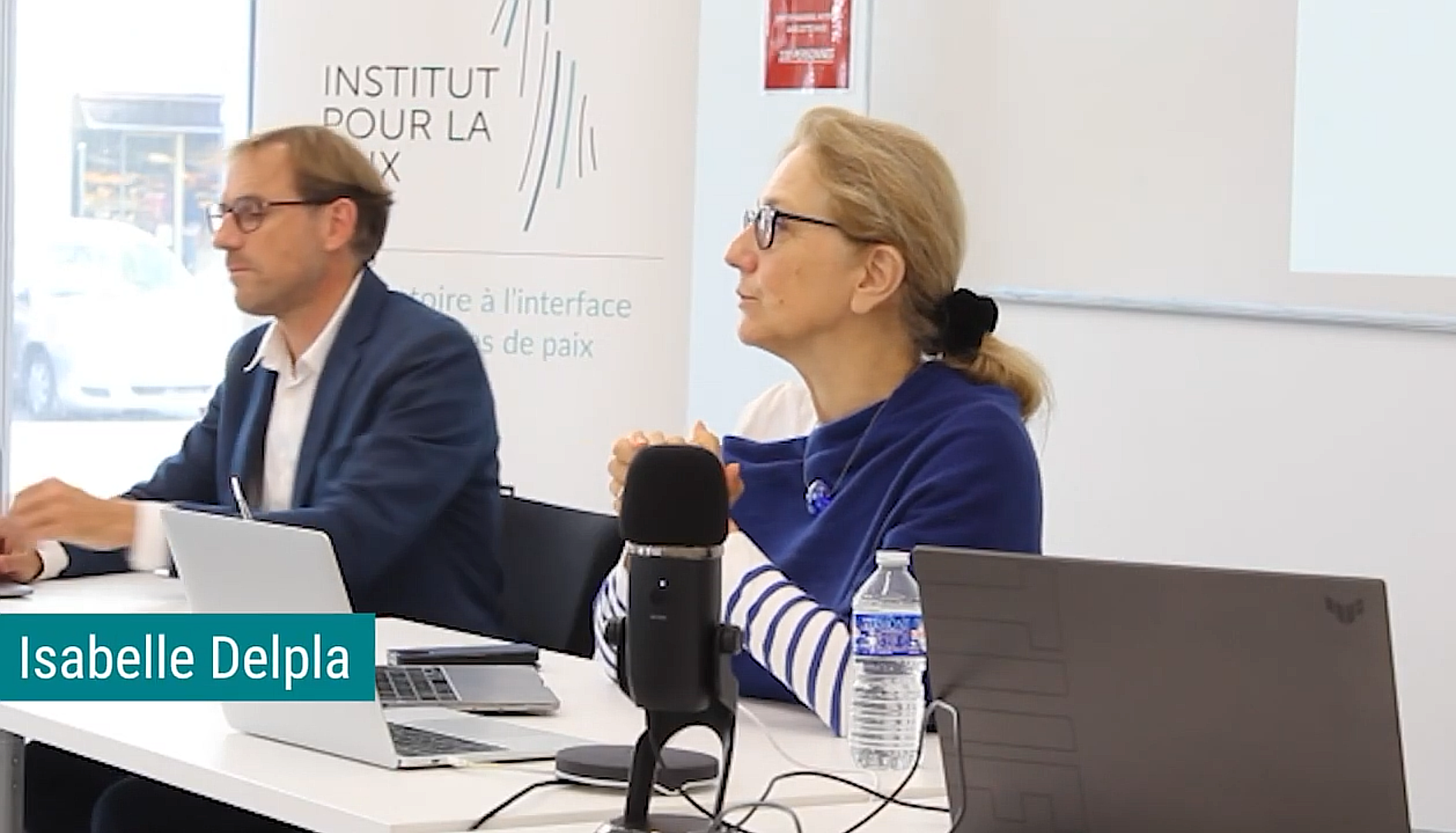 ‘No peace without justice’, ‘facing the past…’: la justice transitionnelle, une configuration conceptuelle?